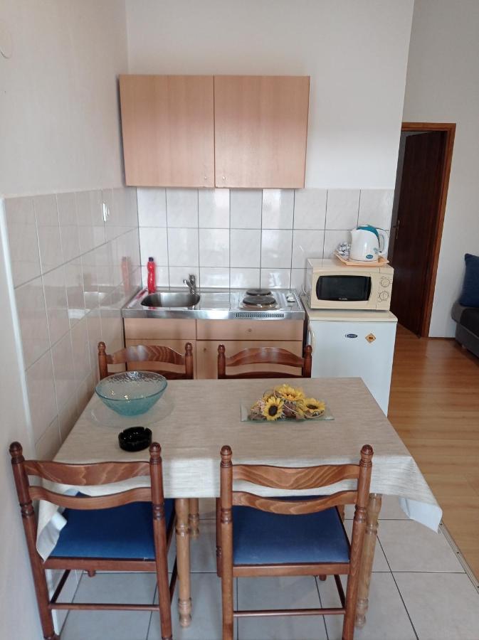 Apartments Milinkovic Βόντιτσε Εξωτερικό φωτογραφία